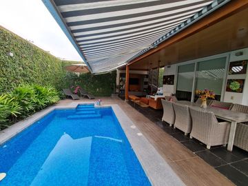 Bellisima casa a la venta, acabados A1 Sol de La Molina