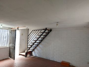 CASA EN VENTA RIGOBERTO JARA 0336 LOS MOLINOS I, QUILICURA.