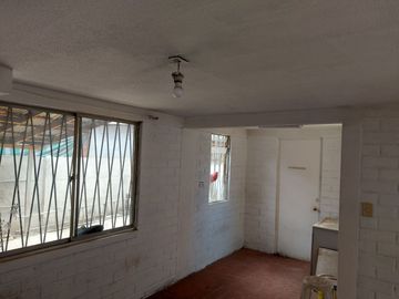 CASA EN VENTA RIGOBERTO JARA 0336 LOS MOLINOS I, QUILICURA.