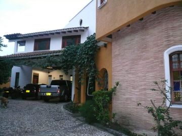 VENTA CASA CAMPESTRE PARCELACION COLINAS DE ARROYOALTO