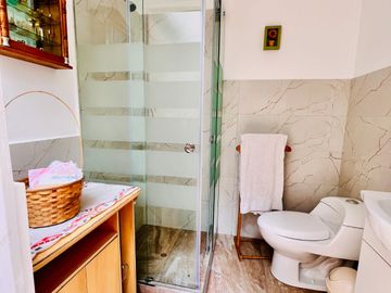 VENTA DE DPTO PRIMER PISO IDEAL PERSONAS MAYORES O CON NIÑOS