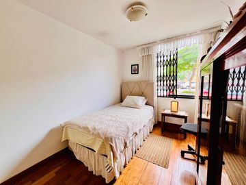 VENTA DE DPTO PRIMER PISO IDEAL PERSONAS MAYORES O CON NIÑOS