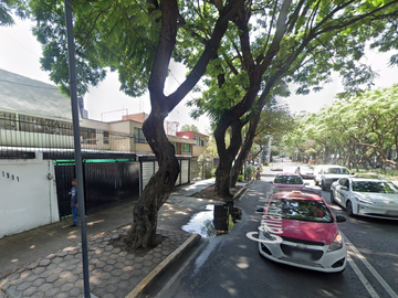 Hermosa  y amplia casa en Avenida canal de miramontes, por debajo de su valor comercial