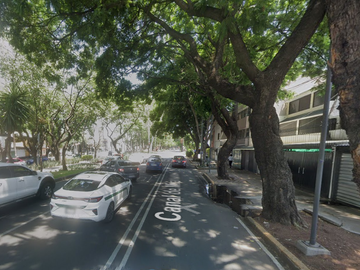 Hermosa  y amplia casa en Avenida canal de miramontes, por debajo de su valor comercial
