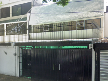 Hermosa  y amplia casa en Avenida canal de miramontes, por debajo de su valor comercial