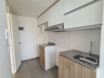 Venta de Departamento con Balcon, El Agustino, Av Los Nogales