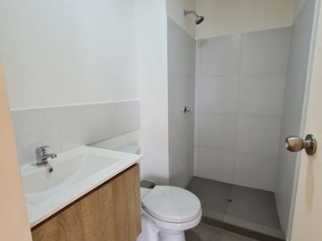 Venta de Departamento con Balcon, El Agustino, Av Los Nogales