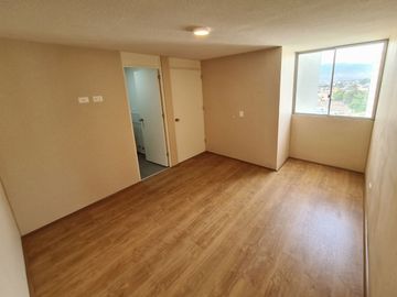 Venta de Departamento con Balcon, El Agustino, Av Los Nogales