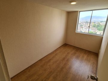 Venta de Departamento con Balcon, El Agustino, Av Los Nogales