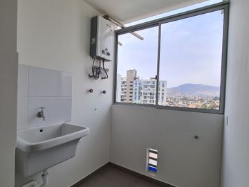 Venta de Departamento con Balcon, El Agustino, Av Los Nogales