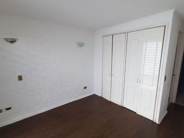 Los Arrayanes con Alberto Arenas, 3 dormitorios, 2 baños , 250 m2 terreno, 210 construídos