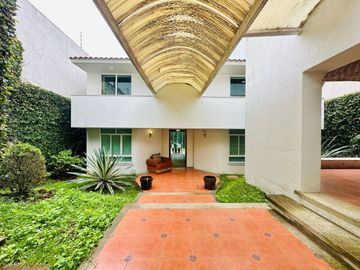 Hermosa casa en venta en Animas