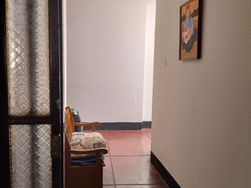 AMPLIO DEPARTAMENTO  DUPLEX EN SURCO