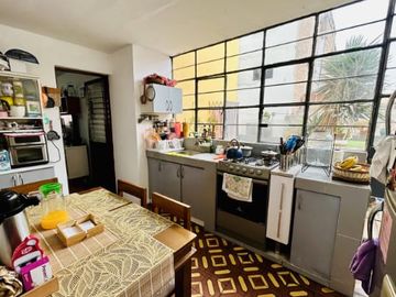AMPLIO DEPARTAMENTO  DUPLEX EN SURCO