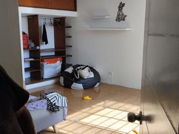 AMPLIO DEPARTAMENTO  DUPLEX EN SURCO