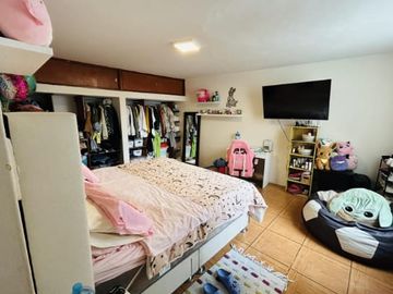 AMPLIO DEPARTAMENTO  DUPLEX EN SURCO
