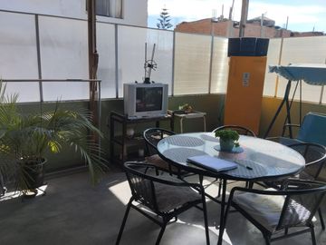 AMPLIO DEPARTAMENTO  DUPLEX EN SURCO