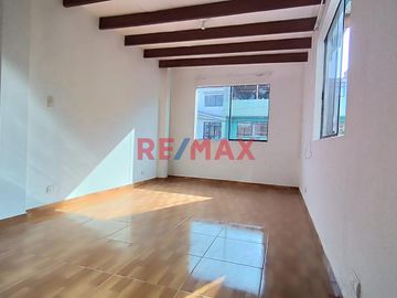 1130286 DEPARTAMENTO EN ALQUILER  ID: 1130286 Alquilo Duplex En San Martin De Porres - Urb Los Libertadores