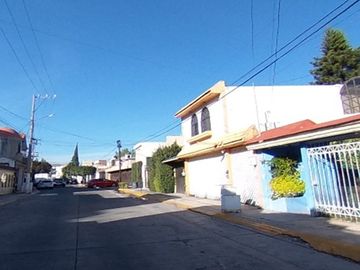 EXCELENTE PROPIEDAD EN ATIZAPAN DE ZARAGOZA
