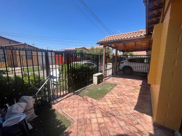 EN VENTA CASA EN MAIPÚ, PASAJE LA CHIMBA