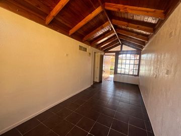 EN VENTA CASA EN MAIPÚ, PASAJE LA CHIMBA