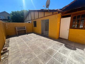 EN VENTA CASA EN MAIPÚ, PASAJE LA CHIMBA