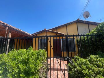 EN VENTA CASA EN MAIPÚ, PASAJE LA CHIMBA