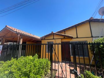 EN VENTA CASA EN MAIPÚ, PASAJE LA CHIMBA
