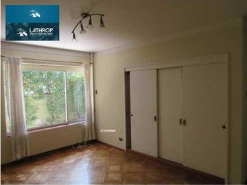 Venta de espaciosa y preciosa casa en centro de Los Andes