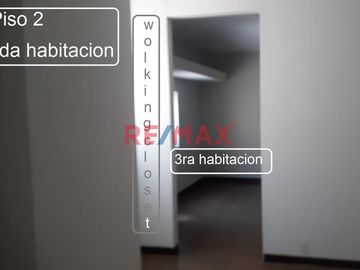 Casa De 2 Pisos 5 Habitaciones + Cuarto De Servicio + Cocherra Con 2 Ingresos Urb. Altamar La Perla Alta