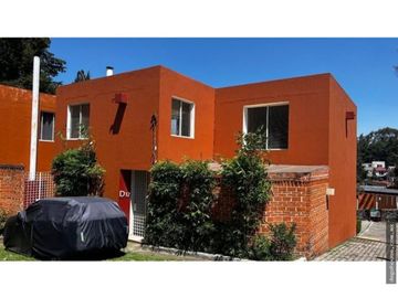 Casa en condominio en venta en Cuajimalpa con areas compartidas.