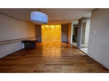 Casa en condominio en venta en Cuajimalpa con areas compartidas.