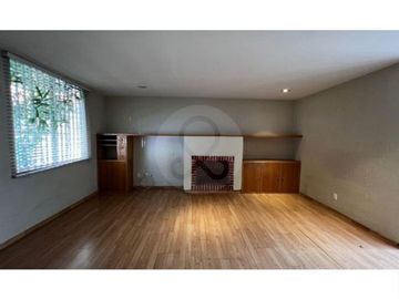 Casa en condominio en venta en Cuajimalpa con areas compartidas.