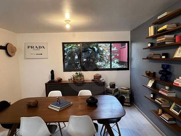 CASA EN VENTA EN LOMAS VERDES IMPECABLE