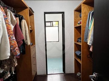 CASA EN VENTA EN LOMAS VERDES IMPECABLE