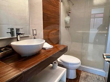 CASA EN VENTA EN LOMAS VERDES IMPECABLE