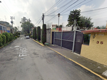 Hermosa y amplia casa en condominio en venta ideal familias grandes en San Pedro Martir, CDMX