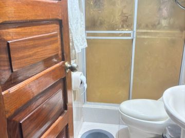 VENDO DEPARTAMENTO EN 1ER. PISO URB. BENJAMIN DOIG LA PERLA.