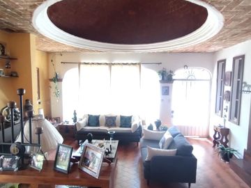CASA DE UN NIVEL EN VENTA EN MEDIO DEL BOSQUE EN REAL DE MONTECASINO MORELOS