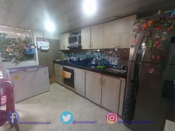 ¡¡MAGNIFICA CASA EN VENTA SUPER CENTRAL Y SUPER GRANDE UBICADA EN SECTOR  EXCLUSIVO DE LA CIUDAD!SECTOR ESTADIO