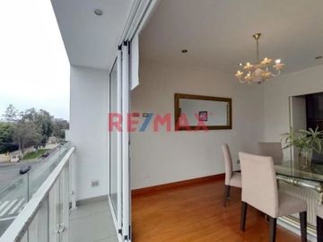 VENTA MODERNO Y EXCLUSIVO FLAT EN SAN ISIDRO 171M2