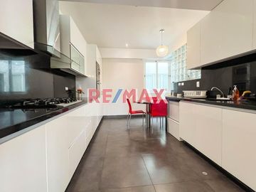 VENTA MODERNO Y EXCLUSIVO FLAT EN SAN ISIDRO 171M2