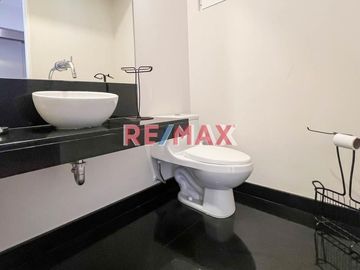 VENTA MODERNO Y EXCLUSIVO FLAT EN SAN ISIDRO 171M2