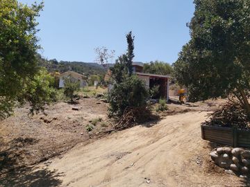HERMOSA PARCELA CON CASA EN CONDOMINIO CONSOLIDADO