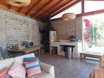 HERMOSA PARCELA CON CASA EN CONDOMINIO CONSOLIDADO