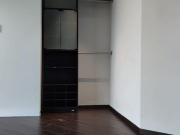 Venta de departamento 2 habitaciones Torre Adamant