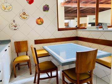 VENTA DE BELLA CASA DE LUJO EN PERFECTAS CONDICIONES
