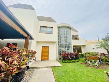 VENTA DE BELLA CASA DE LUJO EN PERFECTAS CONDICIONES