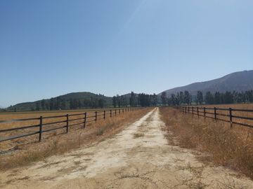 HERMOSO CAMPO DE 48 HECTAREAS PLANAS CON DERECHOS DE AGUA AGUA