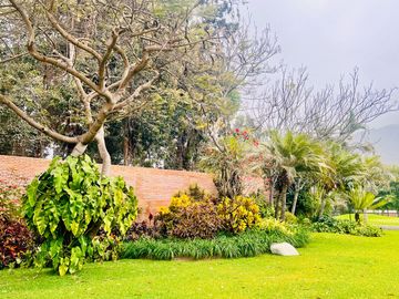 VENTA DE BELLA CASA MUY BIEN CONSERVADA
